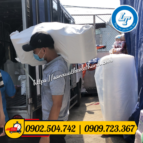 Giao sỉ lẻ các bao băng keo trong đục đóng thùng Giao sỉ lẻ các bao băng keo trong đục đóng thùng