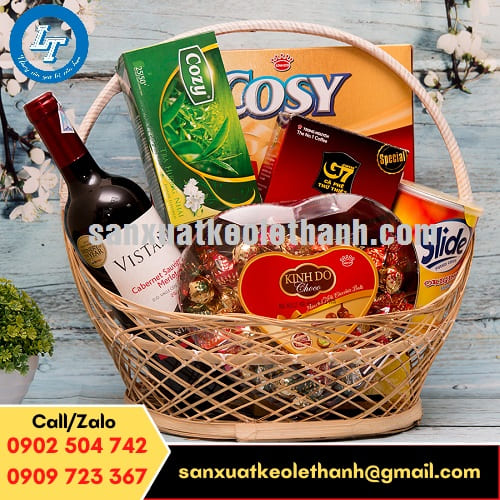 Một giỏ quà tết ấn tượng đã hoàn thành Một giỏ quà tết ấn tượng đã hoàn thành