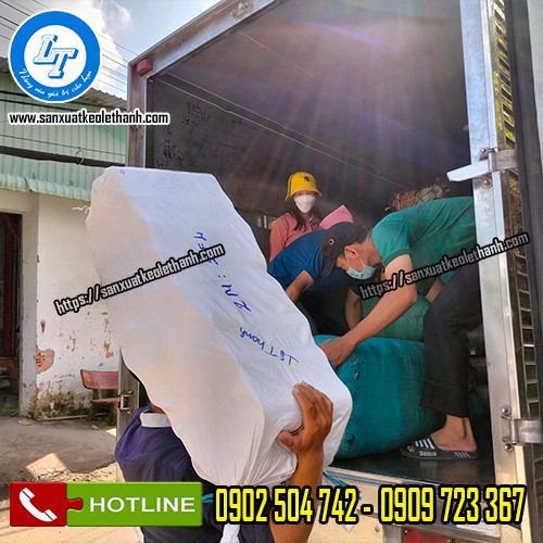 Hỗ trợ giao băng keo bóng đá chuyên dụng Hỗ trợ giao băng keo bóng đá chuyên dụng