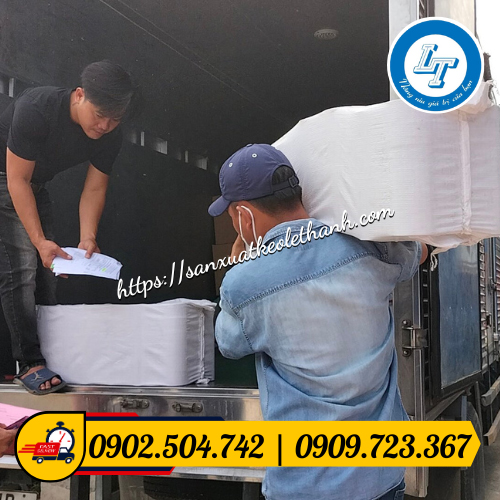 Hỗ trợ giao băng keo in logo Hỗ trợ giao băng keo in logo