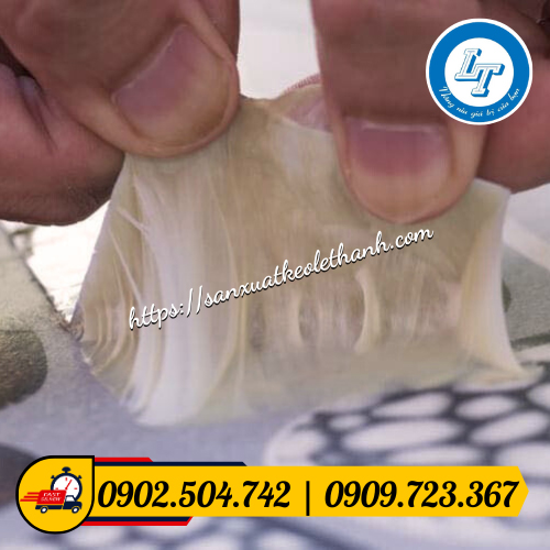 Lớp keo dính dày dặn và khó xé bỏ Lớp keo dính dày dặn và khó xé bỏ