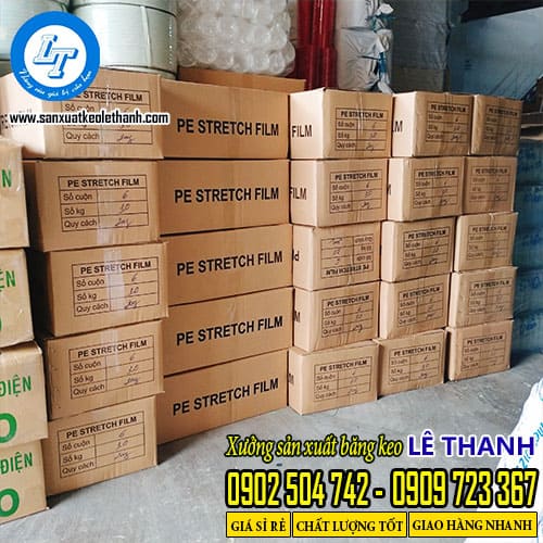 Màng pe cuộn lớn có sẵn tại kho