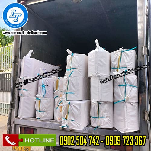 Nguồn hàng băng keo màu trắng dồi dào