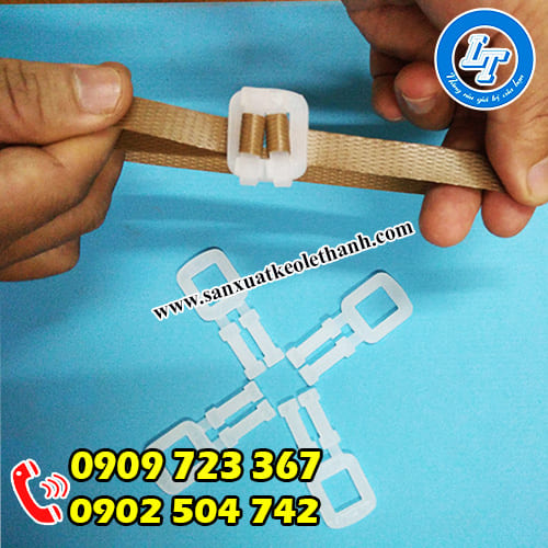 Bọ nhựa được dùng để siết dây đai