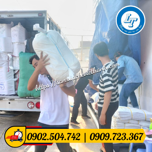 Vận chuyển dây rút nhựa đánh dấu gà Vận chuyển dây rút nhựa đánh dấu gà