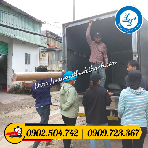 Vận chuyển màng chống xước in logo Vận chuyển màng chống xước in logo