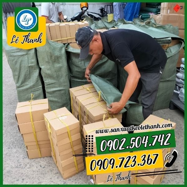Khách hàng mua sỉ băng keo quấn cựa gà tại Lê Thanh Khách hàng mua sỉ băng keo quấn cựa gà tại Lê Thanh