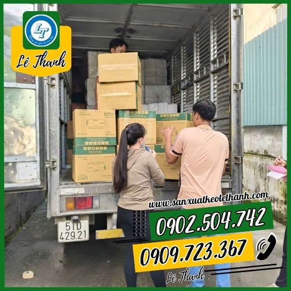Luôn đi hàng nhanh chóng cho khách Luôn đi hàng nhanh chóng cho khách