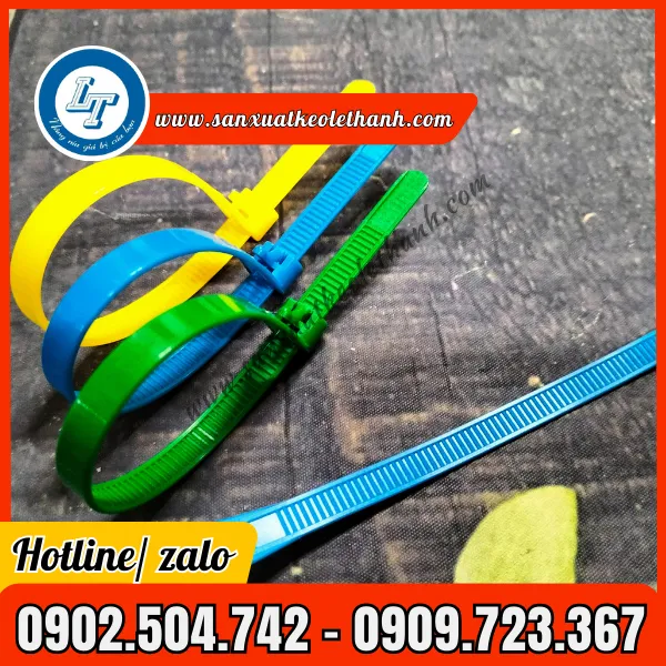 DÂY RÚT NHỰA CÓ KHÓA