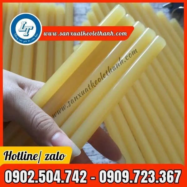 KEO QUE NÓNG CHẢY 822