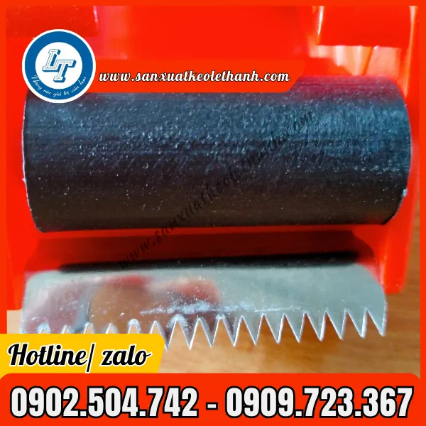 CẢO NHỰA CẮT BĂNG KEO