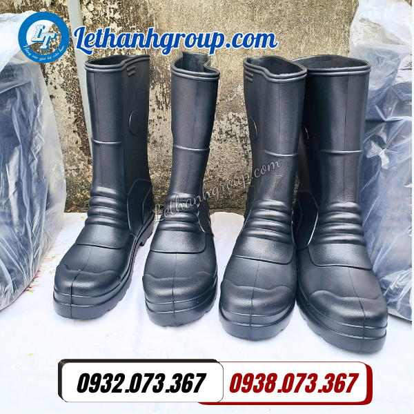 công ty bán sỉ ủng xốp siêu nhẹ vac đủ màu đủ size giá cạnh tranh