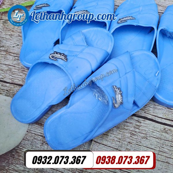 dép nhựa cá sấu quai ngang màu xanh giá bỏ sỉ từ 50 đôi