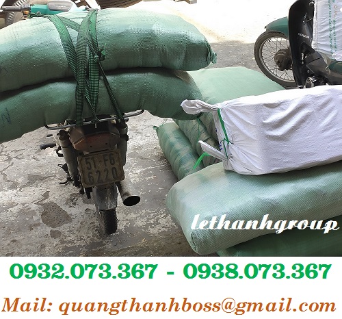 GIAO HÀNG BẰNG XE MÁY