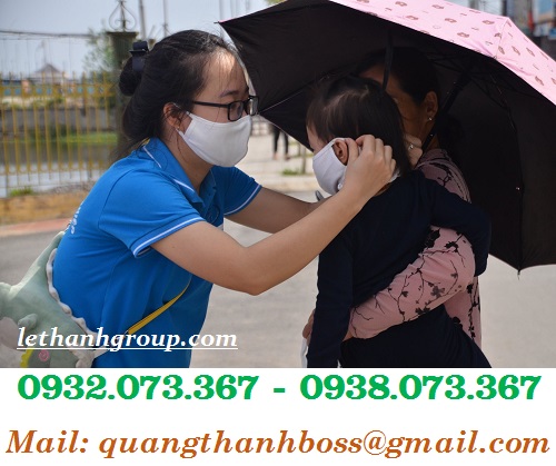 MỌI NGƯỜI ĐEO KHẨU TRANG KHI RA ĐƯỜNG