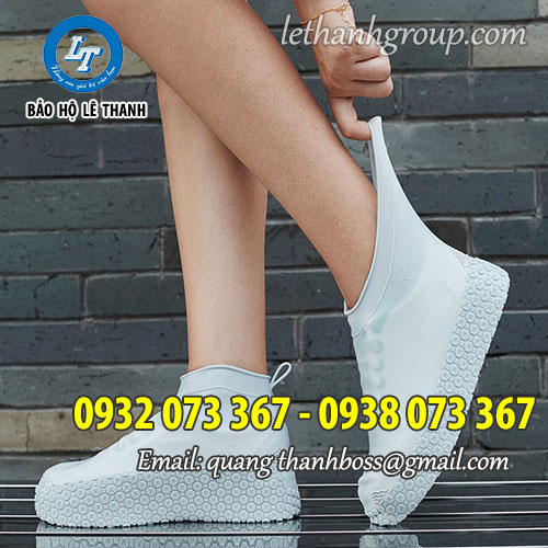 Bọc giày đi mưa giá rẻ, tiện lợi Bọc giày đi mưa