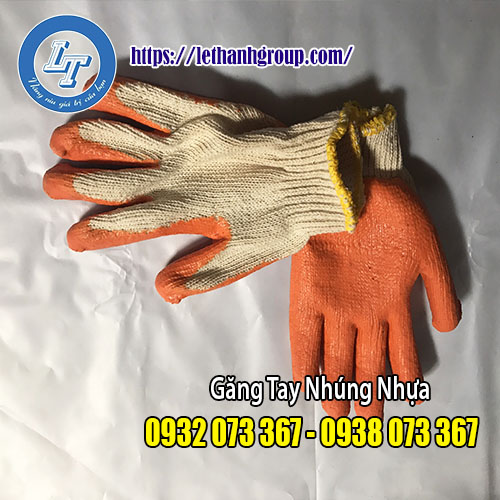 CƠ SỞ SẢN XUẤT GĂNG TAY NHÚNG NHỰA, MIỄN PHÍ VẬN CHUYỂN TPHCM găng tay nhúng nhựa cao su lòng bàn tay