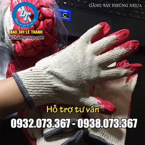 GIá bao tay nhúng nhựa theo từng trọng lượng Bao tay len nhúng nhựa màu đỏ