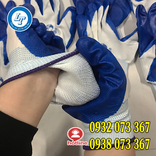 GĂNG TAY PHỦ NITRILE CHỐNG TRƠN TRƯỢT GIÁ TỐT CHO NHÀ PHÂN PHỐI găng tay phủ nitrile xanh