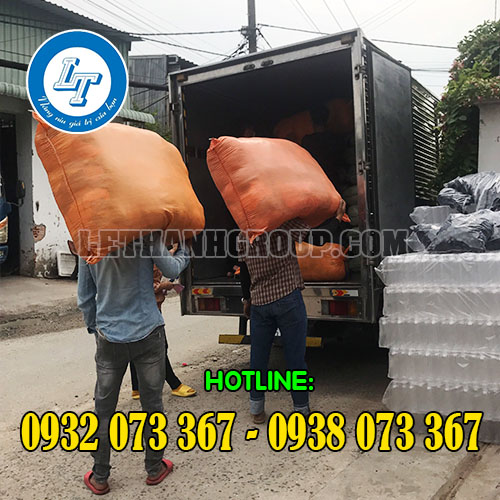 NƠI BÁN VẢI LAU NHIỀU MÀU GIÁ RẺ TẬN GỐC giao hàng vải lau bằng xe tải