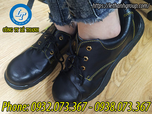 Công ty Lê Thanh cũng cấp số lượng lớn giày ABC chỉ vàng Giày ABC chỉ vàng