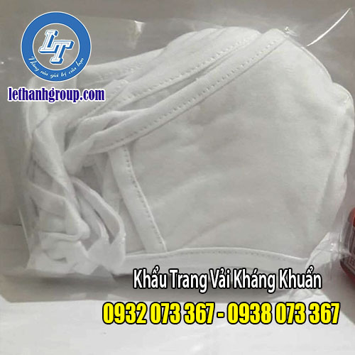 XƯỞNG MAY GIA CÔNG KHẨU TRANG VẢI KHÁNG KHUẨN GIÁ TỐT khẩu trang màu trắng