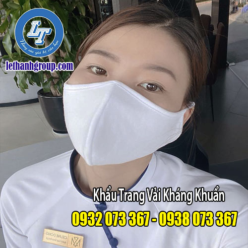 XƯỞNG MAY GIA CÔNG KHẨU TRANG VẢI KHÁNG KHUẨN GIÁ TỐT khẩu trang vải kháng khuẩn màu trắng