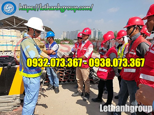 ứng dụng của nón bảo hộ công trường mũ bảo hộ màu đỏ cho lính cứu hỏa