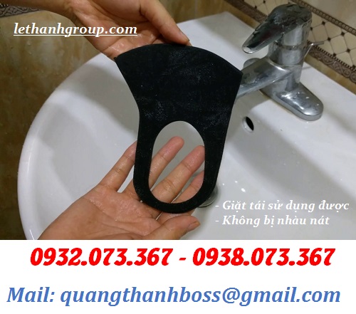 KHI GIẶT KHẨU TRANG