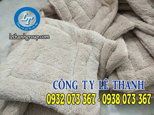 Mua sắm thảm lông thú, thảm nỉ siêu đẹp, giá rẻ đón Tết Thảm nỉ màu trắng