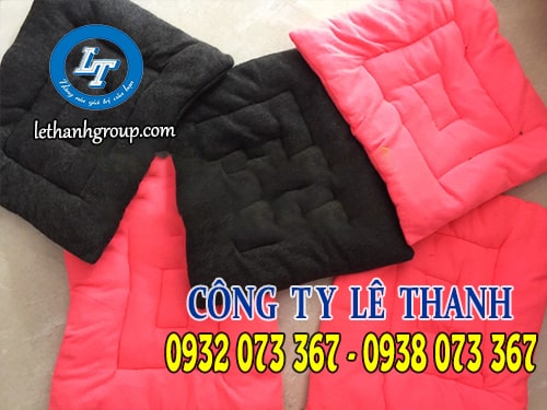 Mua sắm thảm lông thú, thảm nỉ siêu đẹp, giá rẻ đón Tết Thảm nỉ nhiều màu sắc