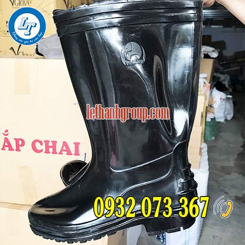 ỦNG CAO SU CHỐNG NƯỚC MÀU ĐEN CHẤT LƯỢNG CAO TẠI LÊ THANH ủng cao su màu đen Việt Thắng