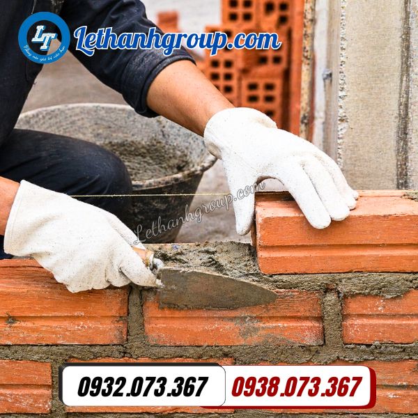sử dụng găng tay vải bạt trong xây dựng