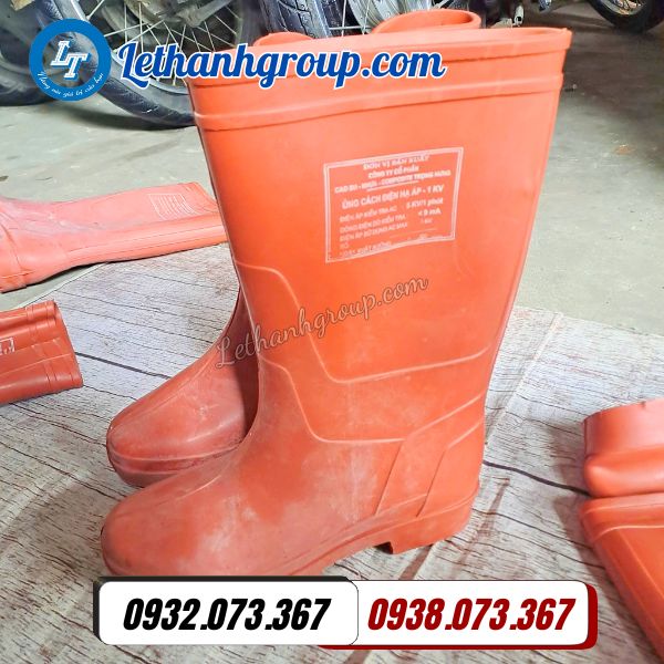 tổng kho sỉ rẻ ủng cách điện giá cạnh tranh toàn miền nam