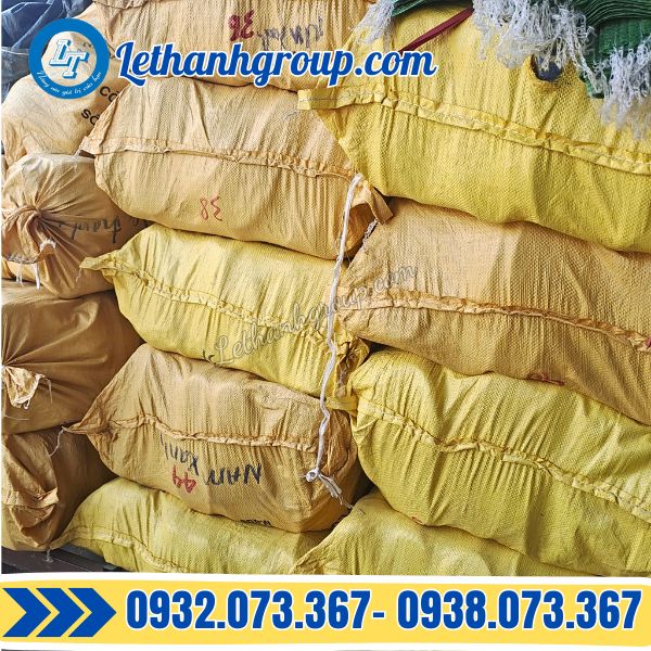 xưởng sỉ lẻ giày bít mũi hoa san giá gốc