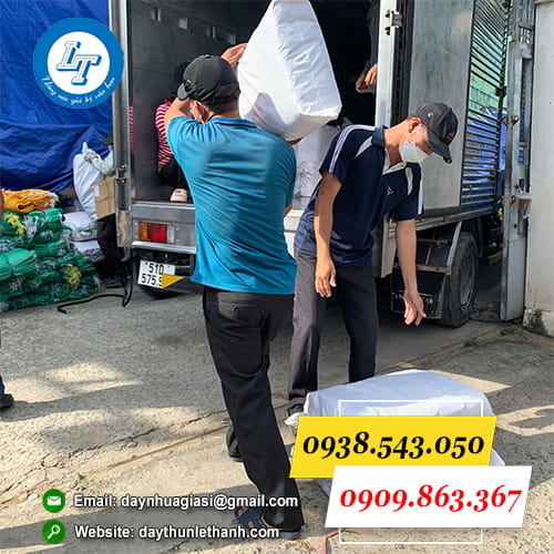 Dây dù giao hàng nhanh đủ tận nơi Dây dù giao hàng nhanh đủ tận nơi