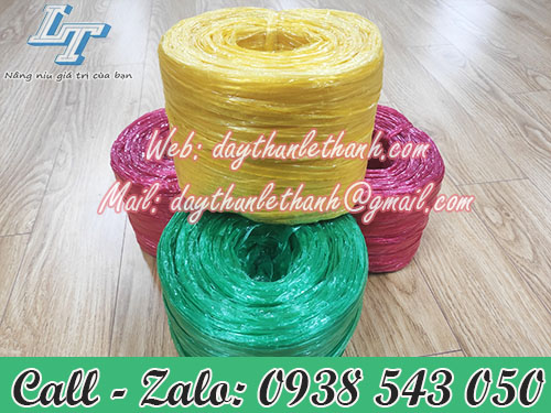 Dây nilon cuộn màu xanh, đỏ, vàng Dây nilon cuộn màu xanh, đỏ, vàng