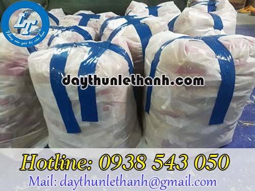 Dây thun đóng bao 10kg giao hàng cho khách Dây thun đóng bao 10kg giao hàng cho khách