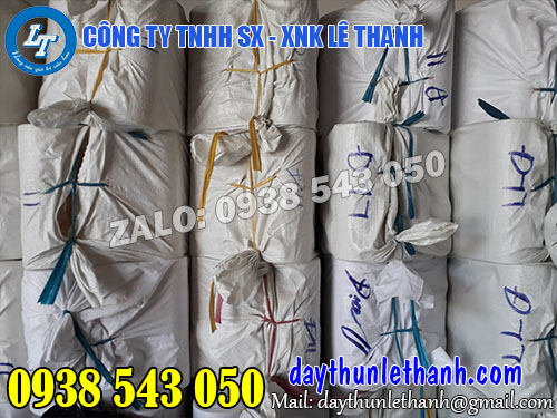 Dây nilon khâu miệng bao rất bền, đẹp. Dây nilon khâu miệng bao rất bền, đẹp.