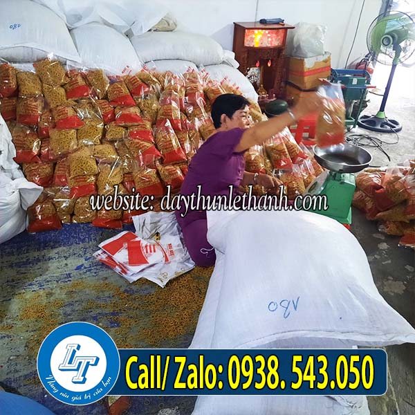 Đóng gói dây thun tại kho Lê Thanh Đóng gói dây thun tại kho Lê Thanh