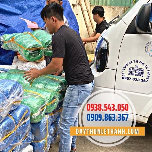 Dây nilon cuộn nem giao hàng Dây nilon cuộn nem giao hàng