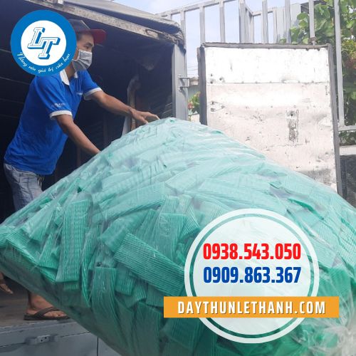 Giao xốp lưới cho khách Giao xốp lưới cho khách