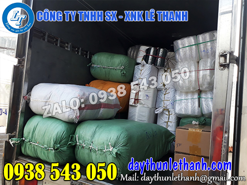 Giao hàng xốp lưới cho khách Lưới xốp bọc ổi