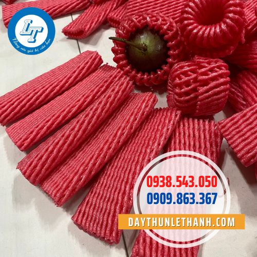 Xốp lưới bọc trái cây màu đỏ Xốp lưới bọc trái cây màu đỏ