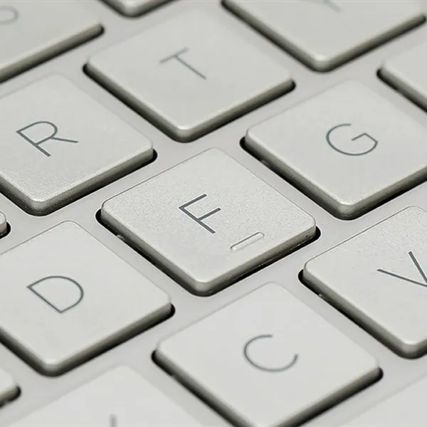 HP Pavilion 15 eg2062TX i5 1235U | 8G | B512GB | 2GB MX550 | 15.6"F | Win11 | (7C0W7PA) | Vàng