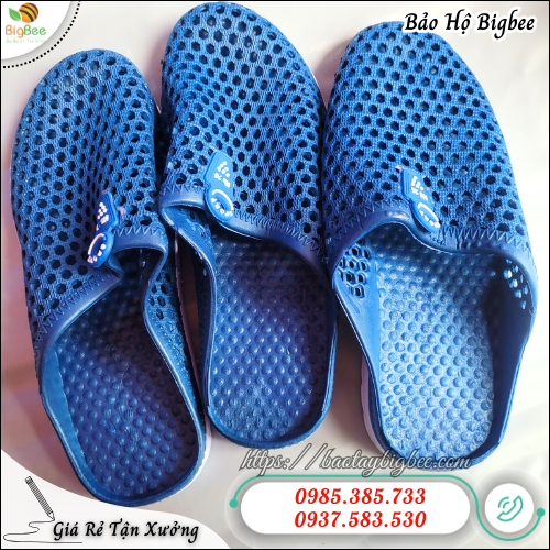 Dép nhựa bít mũi nhựa mềm linh hoạt dễ di chuyển. Dép nhựa bít mũi nhựa mềm linh hoạt dễ di chuyển.