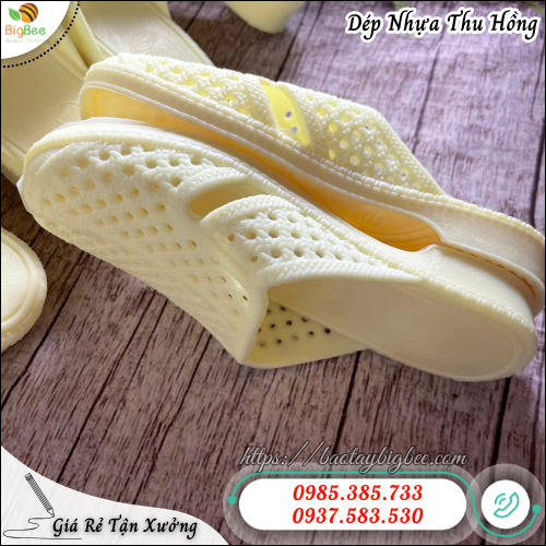 Dép tổ ong bít mũi loại dày. Dép tổ ong bít mũi loại dày.