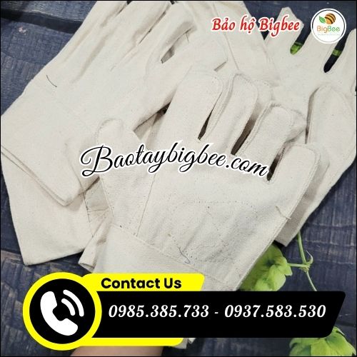 Găng tay bảo hộ lao động vải bạt 1 lớp giá rẻ. Găng tay bảo hộ lao động vải bạt 1 lớp giá rẻ.