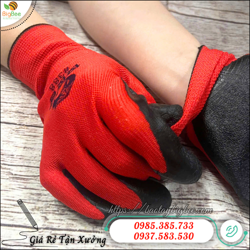 Găng Tay Bảo Hộ Phủ Cao Su Chống Cắt – Công Dụng Thiết Yếu Cho Người Lao Động. Găng Tay Bảo Hộ Phủ Cao Su Chống Cắt – Công Dụng Thiết Yếu Cho Người Lao Động.