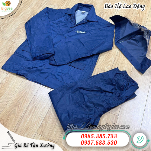 Áo mưa bộ đi xe máy dùng cho người chạy xe đường dài. Áo mưa bộ đi xe máy dùng cho người chạy xe đường dài.